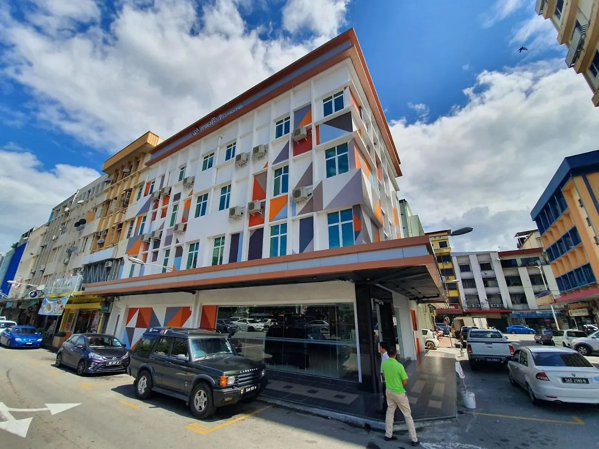 Walk In Hotel @ Kota Kinabalu - New Wing 3*,  マレーシア
